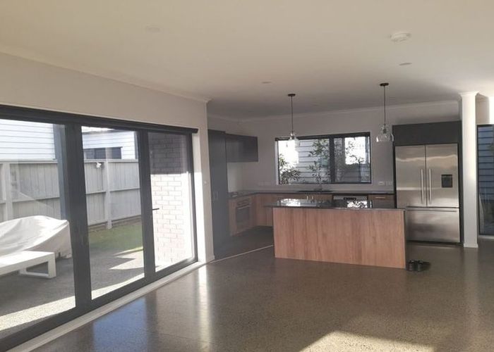  at 3 Maureen Close, East Tamaki Heights, Manukau City, Auckland