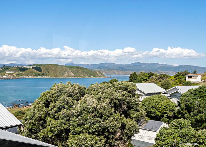  at 12 Hungerford Road, Lyall Bay, Wellington