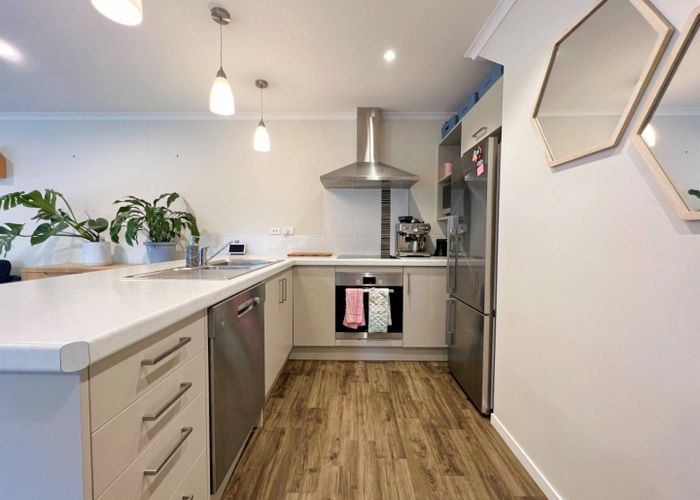  at 1/42 Charlemont Street, Whitiora, Hamilton
