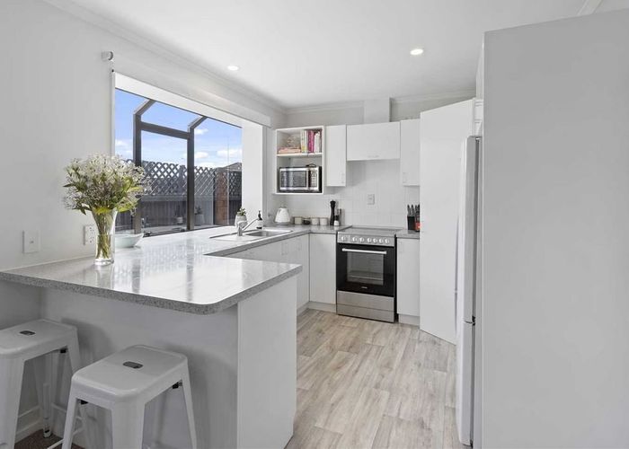  at 294b Wairakei Rd, Burnside, Christchurch City, Canterbury