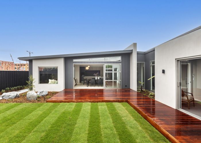  at 7 Oakbridge Boulevard, Marshland, Christchurch City, Canterbury