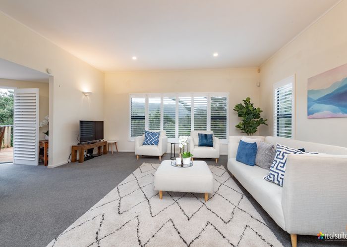  at 15B Mahoe Street, Tawa, Wellington