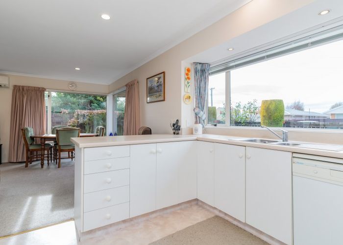  at 141 Avonhead Road, Avonhead, Christchurch