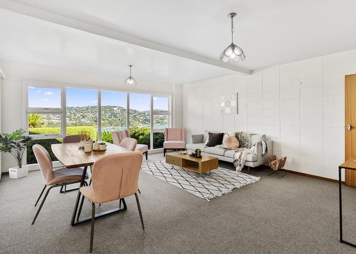  at 115 Akaroa Drive, Maupuia, Wellington