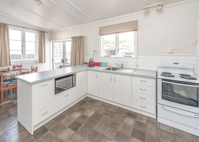  at 27 Smithfield Road, Tawhero, Whanganui