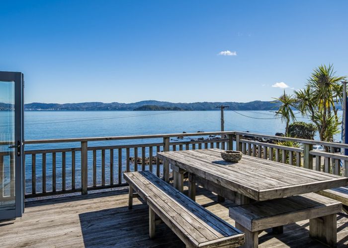  at 501 Marine Drive, Sunshine Bay, Lower Hutt