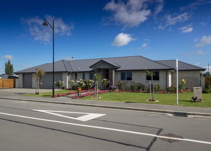  at 19 Whiteoak grove, Tinwald, Ashburton