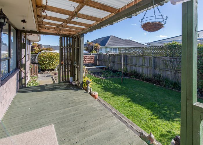  at 2/33 Tower Street, Hornby, Christchurch