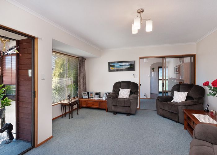  at 2/96 Halberg Street, Dallington, Christchurch
