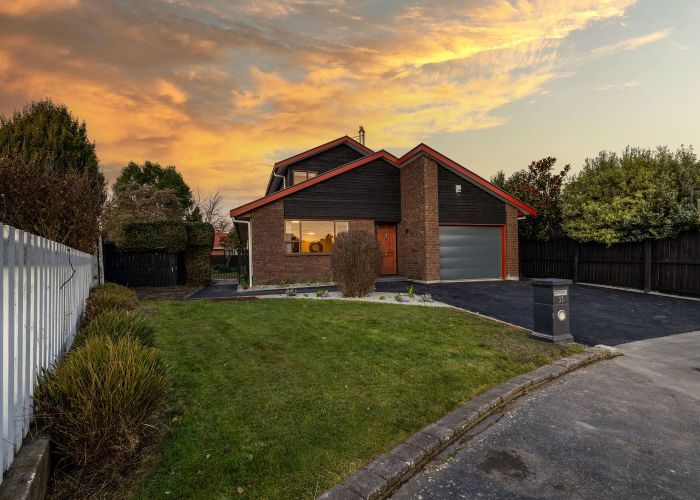  at 33 Erin Crescent, Mairehau, Christchurch City, Canterbury