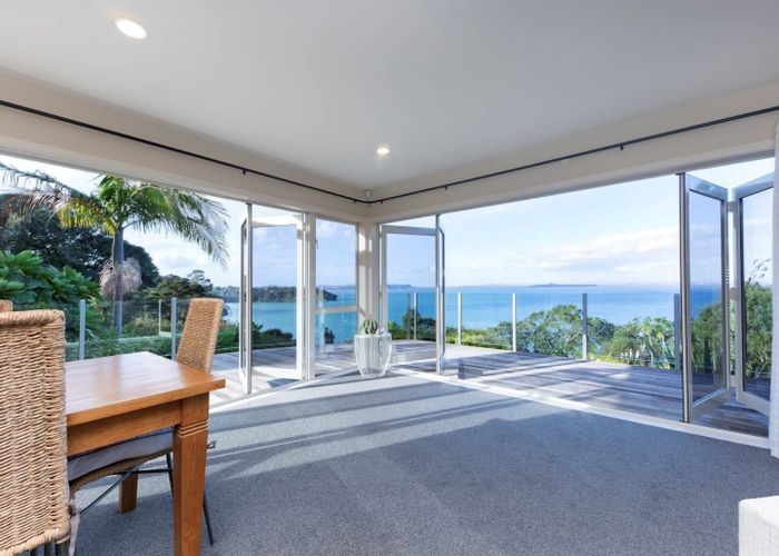  at 30 Arama Avenue, Titirangi, Waitakere City, Auckland