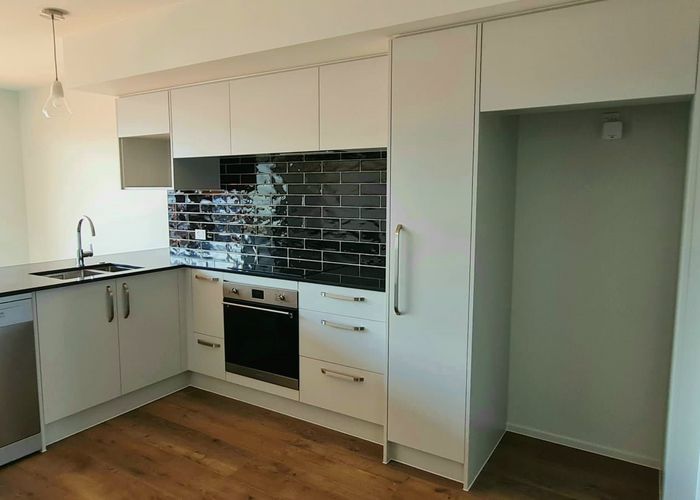  at 2/10 Unga Place, Beachlands, Manukau City, Auckland