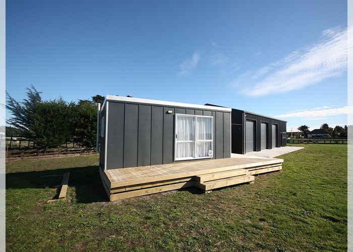  at 10 Ripa Street, Tangimoana, Manawatu, Manawatu / Whanganui