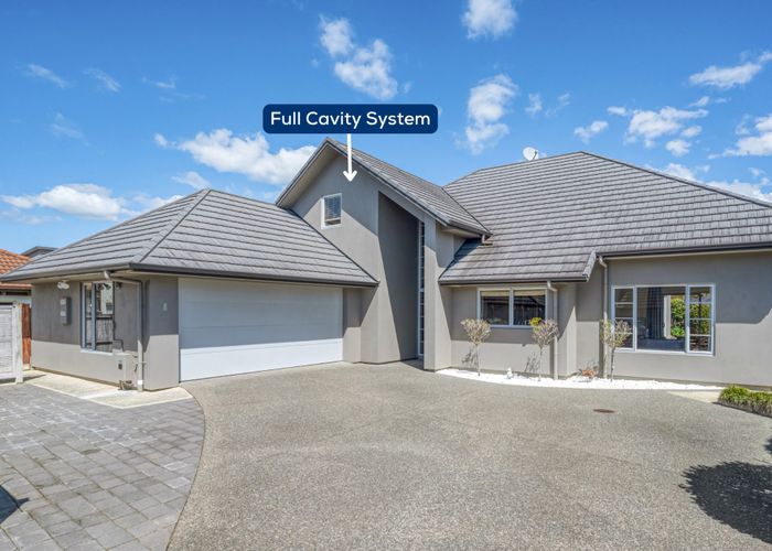  at 8 Deerfield Place, Flat Bush, Manukau City, Auckland