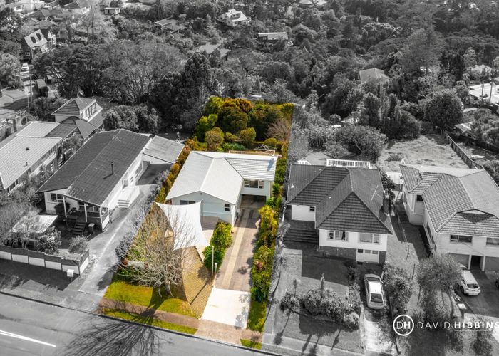  at 6 Monarch Avenue, Hillcrest, North Shore City, Auckland