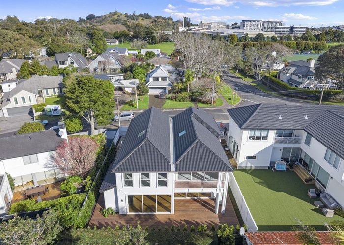  at 19 Korau Road, Greenlane, Auckland City, Auckland