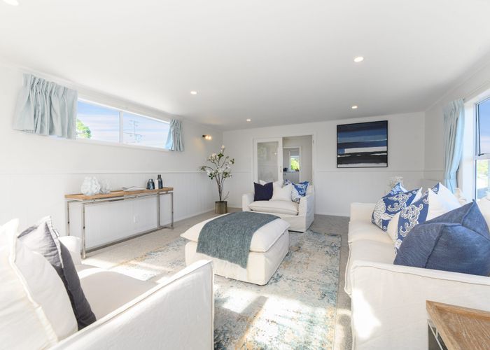  at 290A Whitney Street, Blockhouse Bay, Auckland