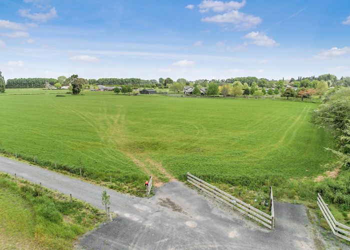  at 64 Marshmeadow Road, Newstead