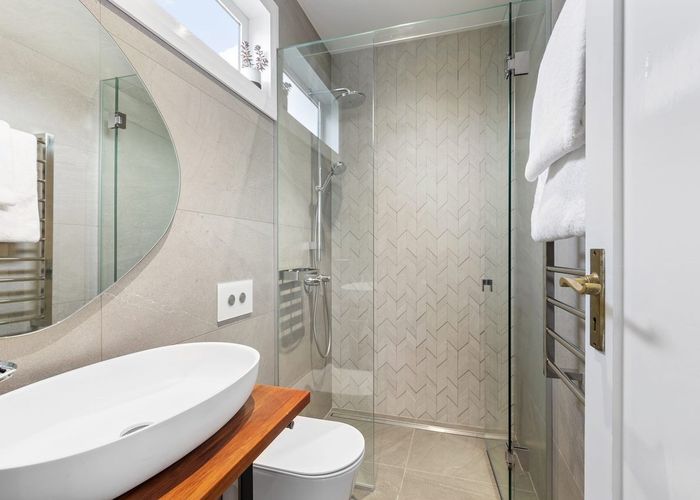  at 25 Winstone Road, Mount Roskill, Auckland