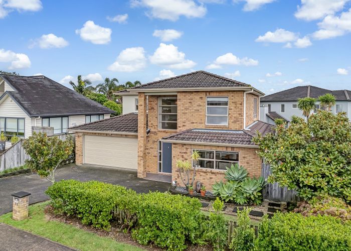  at 19 Huntington Park Drive, Greenhithe, Auckland