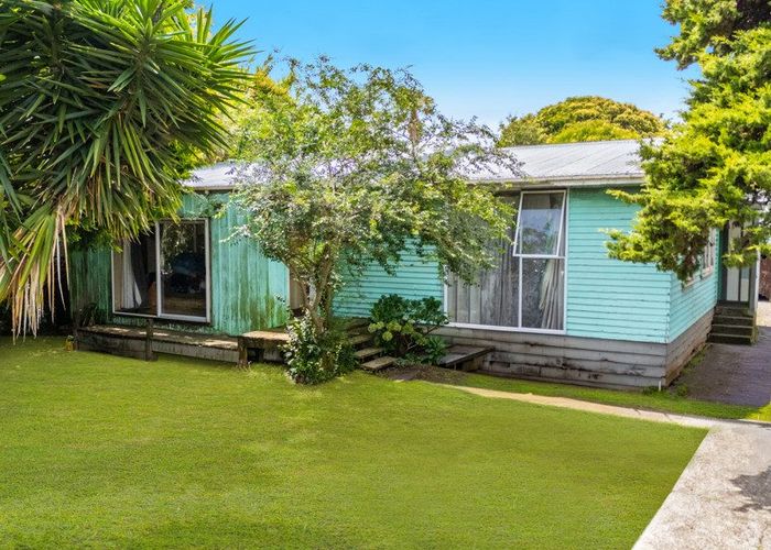  at 2 Forbes Road, Favona, Manukau City, Auckland