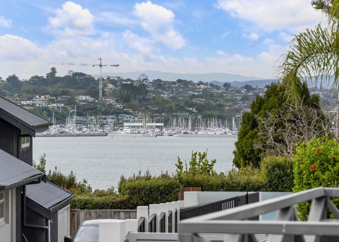  at 5 Calder Place, Wai o Taiki Bay, Auckland