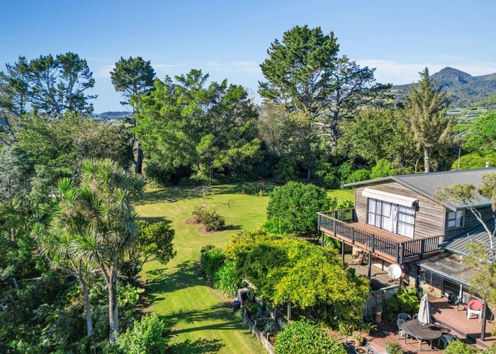  at 27 Donnelly Street, Oakura, New Plymouth, Taranaki
