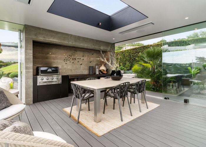  at 105 Glenstrae Road, Redcliffs, Christchurch City, Canterbury