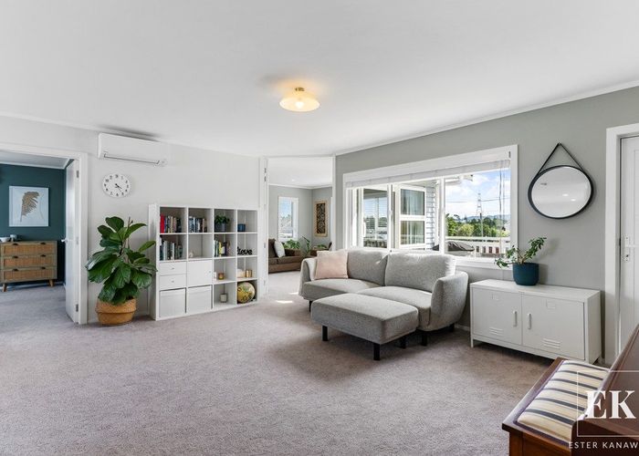  at 1/1 Toru Street, Te Atatu Peninsula, Auckland