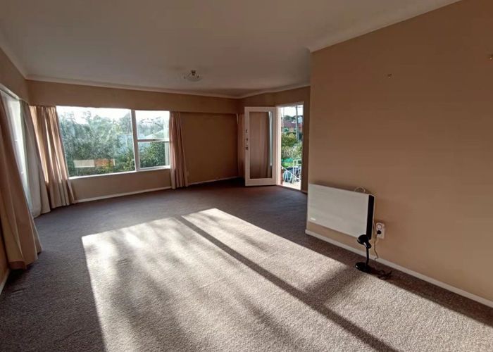  at 37A Lake Pupuke Drive, Takapuna, Auckland