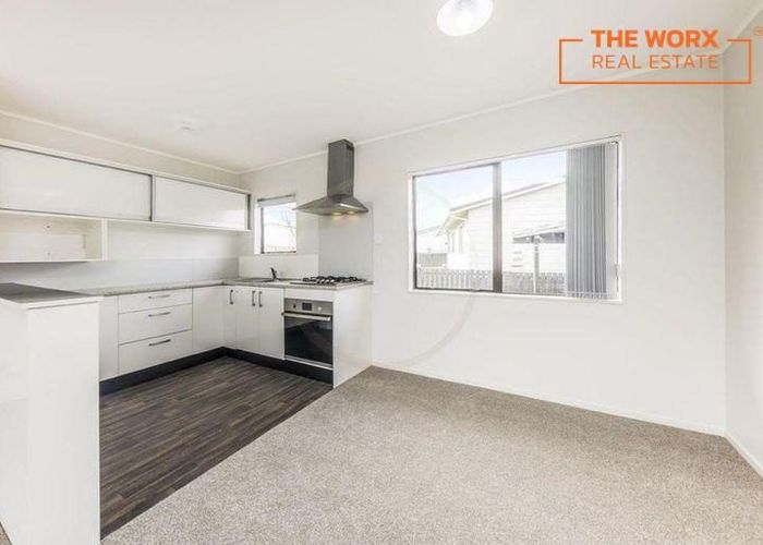  at 2/114 Finlayson Avenue, Clendon Park, Manukau City, Auckland
