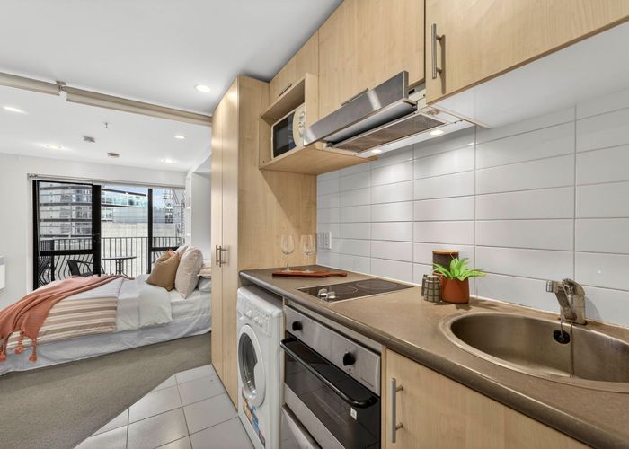  at 8J/23 Emily Place, City Centre, Auckland City, Auckland