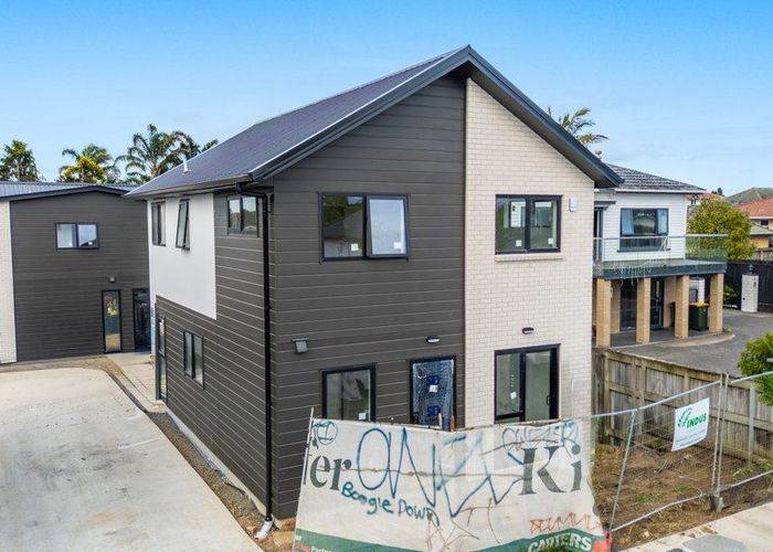  at 6 Weston Avenue, Papatoetoe, Manukau City, Auckland