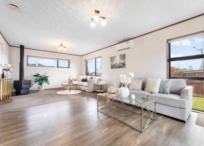  at 1/167 Deep Creek Road, Torbay, Auckland