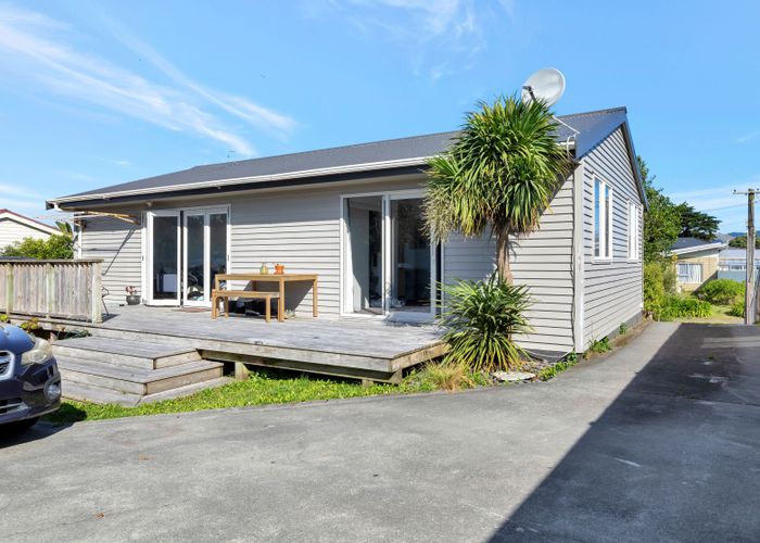  at A/26 Te Puke Street, Titahi Bay, Porirua