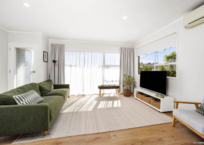  at 1/57 Fruitvale Road, New Lynn, Waitakere City, Auckland