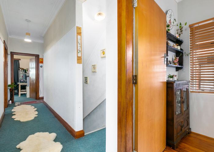  at 20 Lisburn Avenue, Caversham, Dunedin