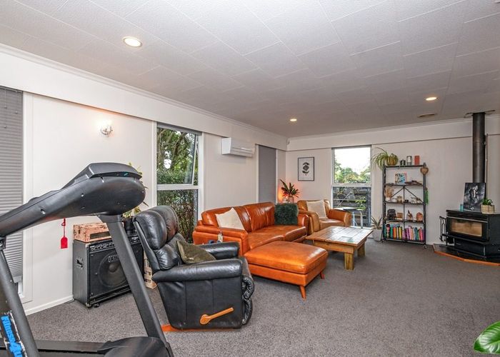  at 20 Motuoapa Pl, Kelvin Grove, Palmerston North, Manawatu / Whanganui