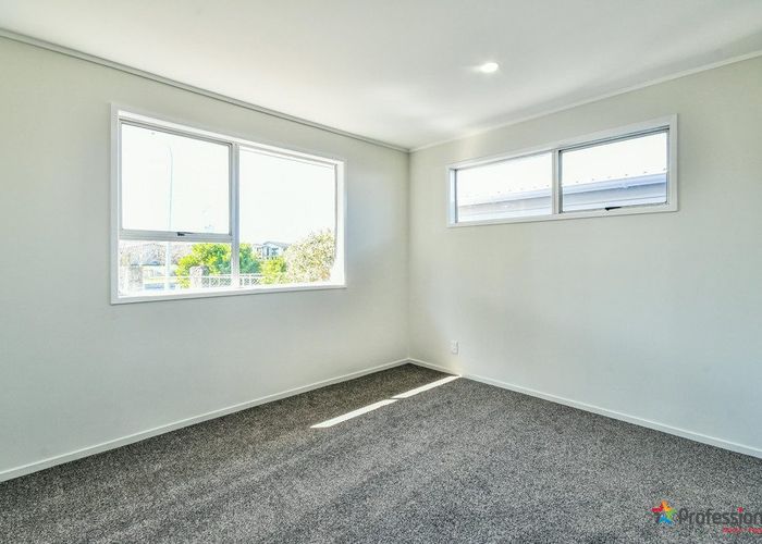  at 84 Ferndown Avenue, Papatoetoe, Manukau City, Auckland