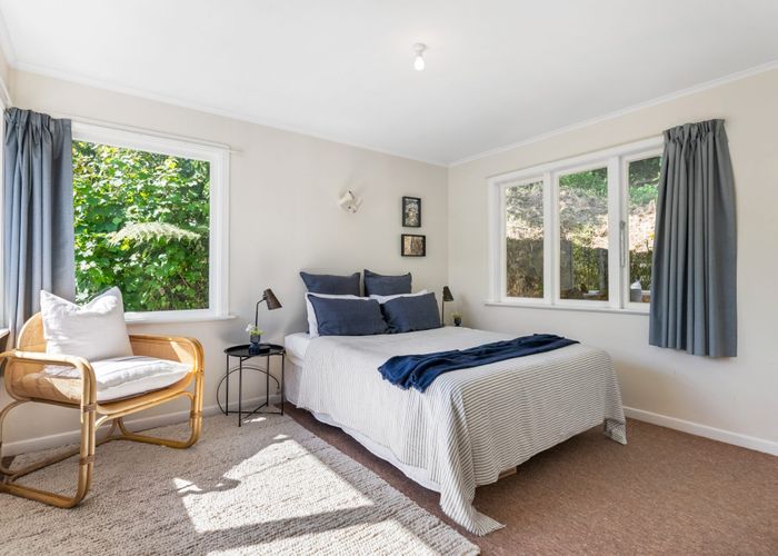  at 2 Sydenham Street, Northland, Wellington
