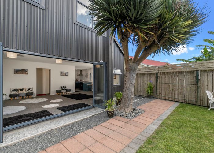  at 176 Rosebank Road, Avondale, Auckland