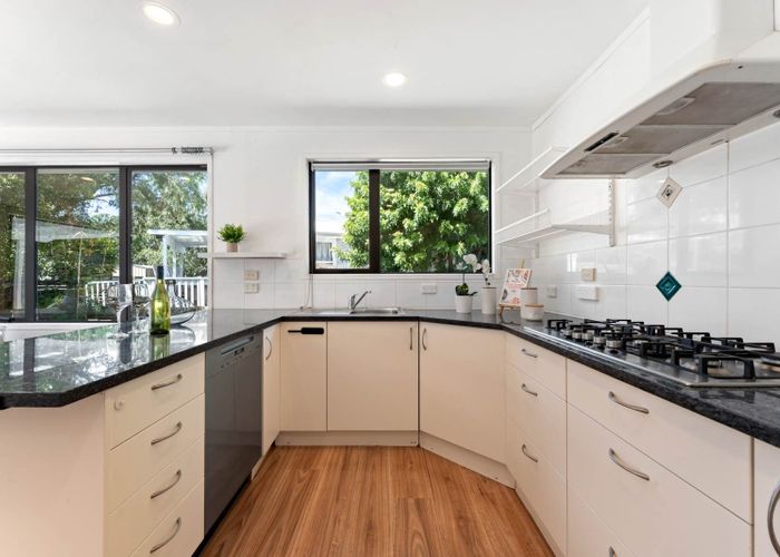  at 51 Saddleback Rise, Murrays Bay, North Shore City, Auckland