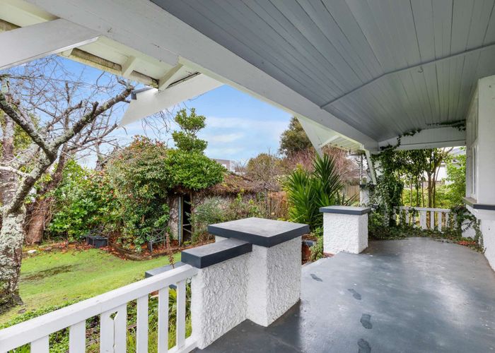  at 293 Saint Hill Street, Whanganui