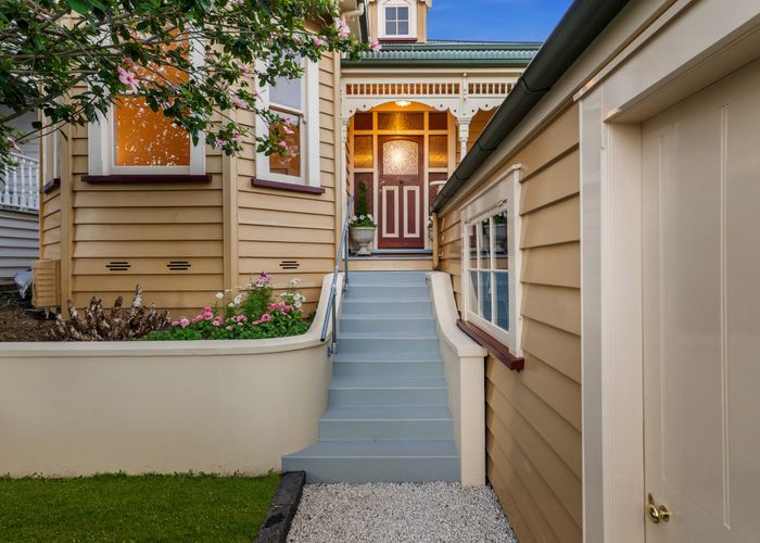  at 42 Garnet Road, Westmere, Auckland