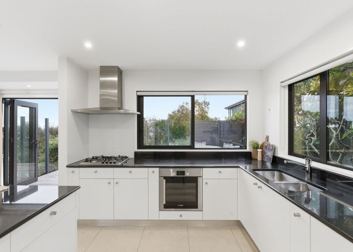  at 39 Santa Maria Avenue, Mount Pleasant, Christchurch City, Canterbury