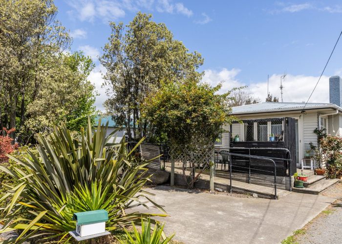  at 10 Station Road, Whakatu