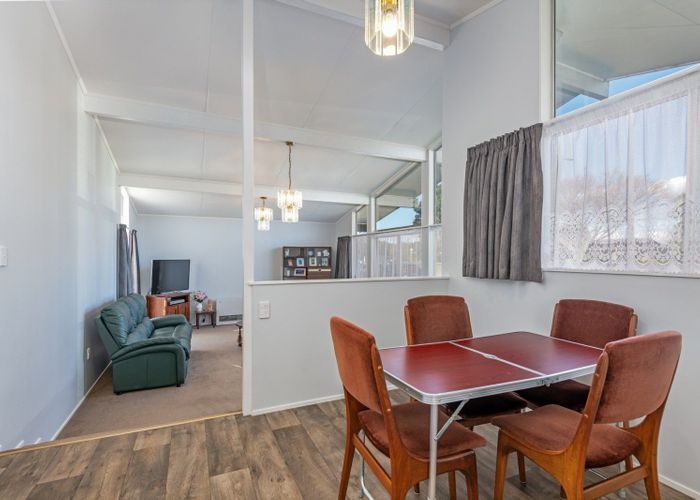  at 4 John F Kennedy Drive, Milson, Palmerston North