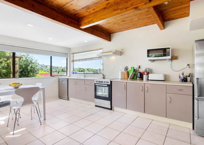  at 115 Chelsea View Drive, Chatswood, Auckland