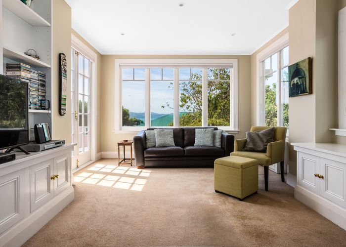  at 8 Kio Road, Hataitai, Wellington