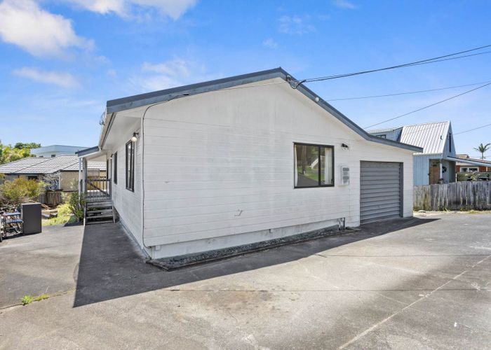  at 41 Bay Street, Red Beach, Rodney, Auckland